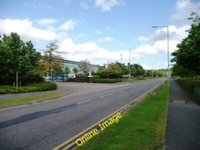 Photo 6x4 All quiet on Cheaney Drive Grange Park/SP7655 7pm on a Saturda c2013