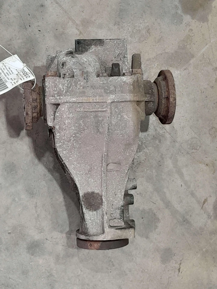 07-10 Audi S6 5.2L Conjunto de soporte diferencial trasero ID HNN 3.55 relación OEM Foto 2 de 4