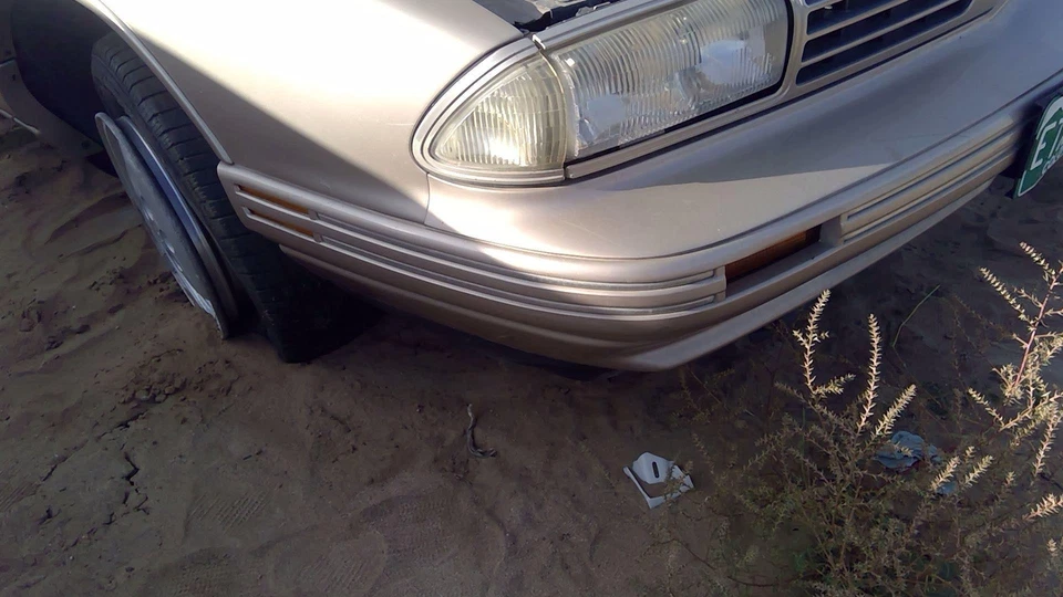 Conjunto de cubierta de parachoques delantero Olds Eighty Eight 1992 1993 1994 1995 1997 1998 dorado Foto 2 de 4