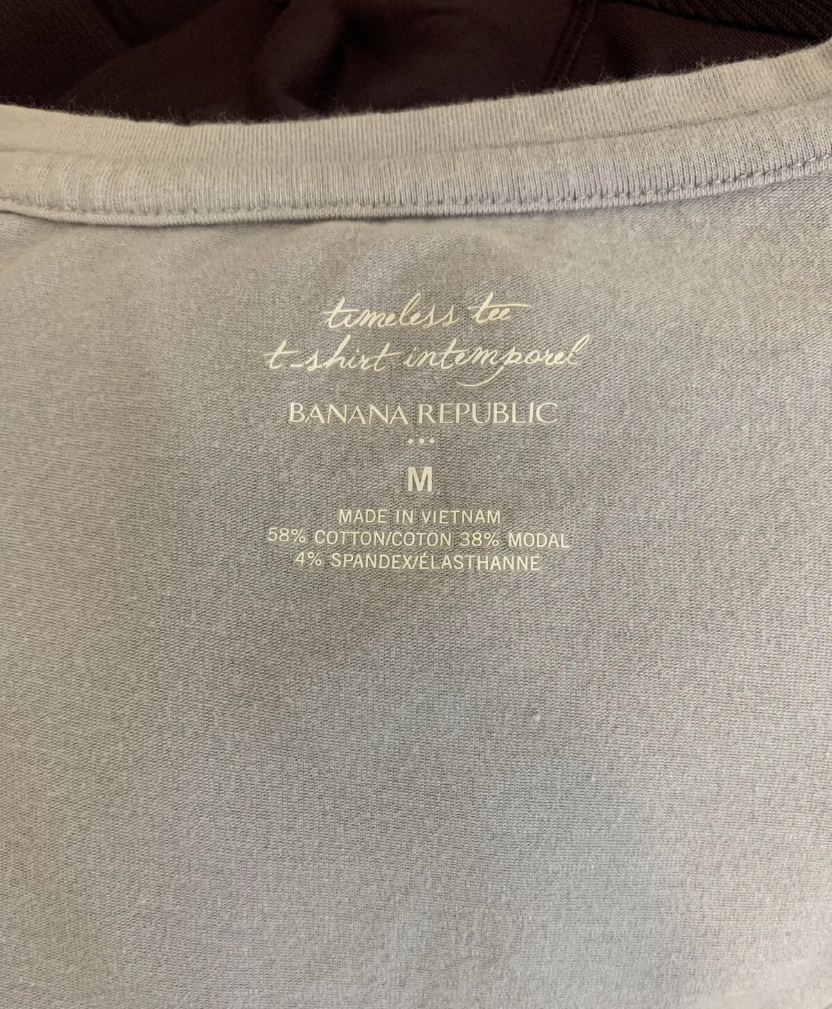 Banana Republic Timeless Tee Size Medium Gray V Neck Stretch Solid Tee