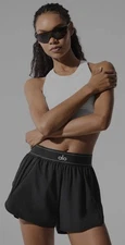 ALO YOGA ORIGINAL Match Point Shorts Black Small