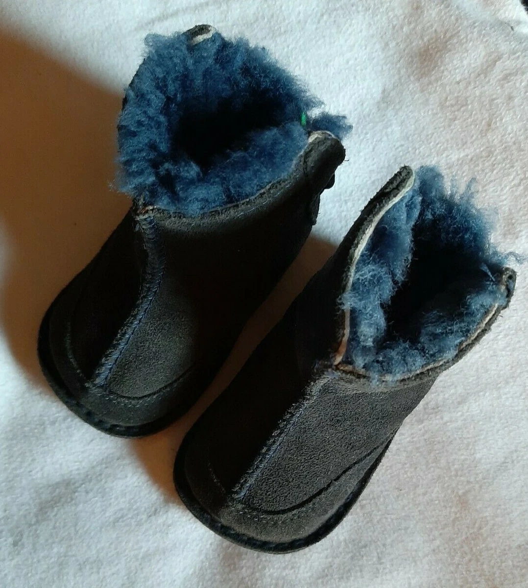 Infant uggs shop size 6