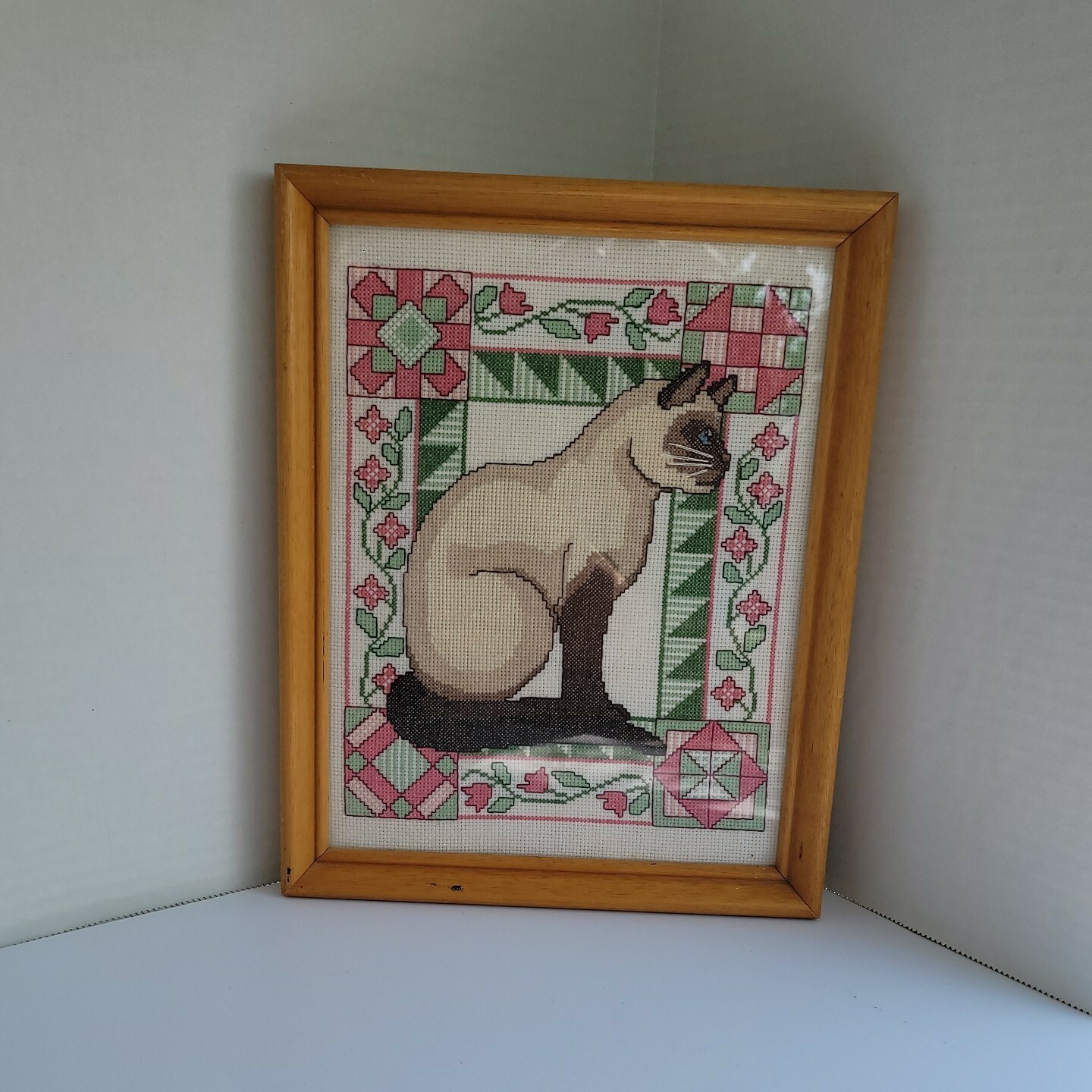 Framed Cewel Siamese Blue Eye Cat 8
