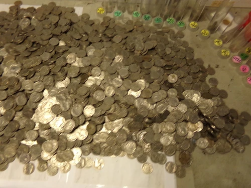 125 Buffalo Nickels  All Part and No Date  Yes Mints in There  #24