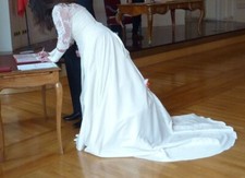 Robe de mariée avec boléro brodé