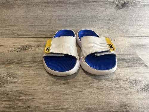 steph curry flip flops
