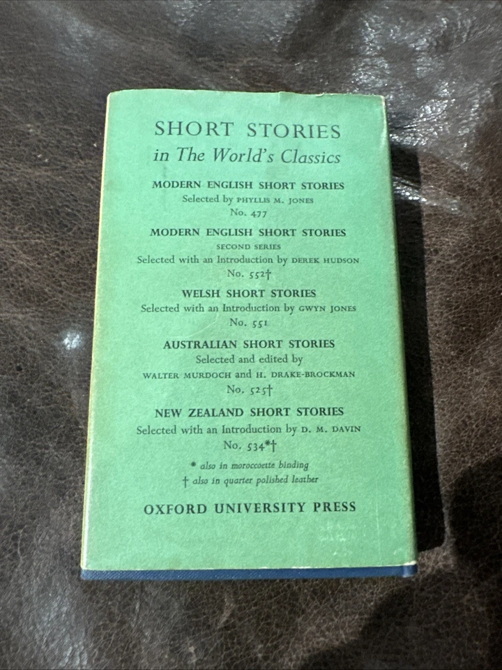 Modern Irish Short Stories HC DJ 1962 James Joyce Et Al Bin 10425 - Image 2 of 4