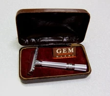 Vintage GEM Micromatic Open Comb Single Edge Safety Razor SET ASR USA CLEAN