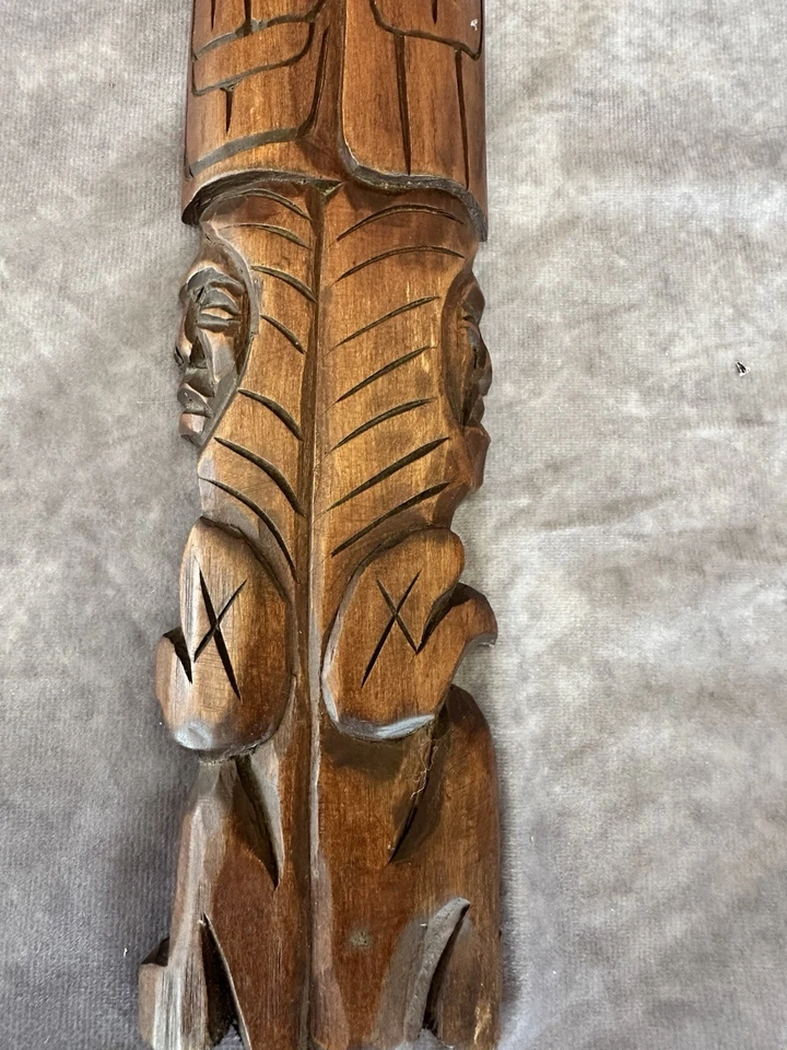 Talla de cedro NW, tallada a mano, firmada Foto 3 de 4
