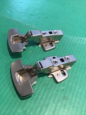 (2) Hettich  110° 10573 Cabinet Hinge, Soft Close w/ Adj. Mount Plate 10342