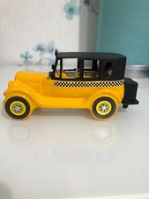 VINTAGE AVON NEXUS YELLOW TAXI CAB NOVELTY AFTERSHAVE DECANTER BOTTLE NEAR FULL