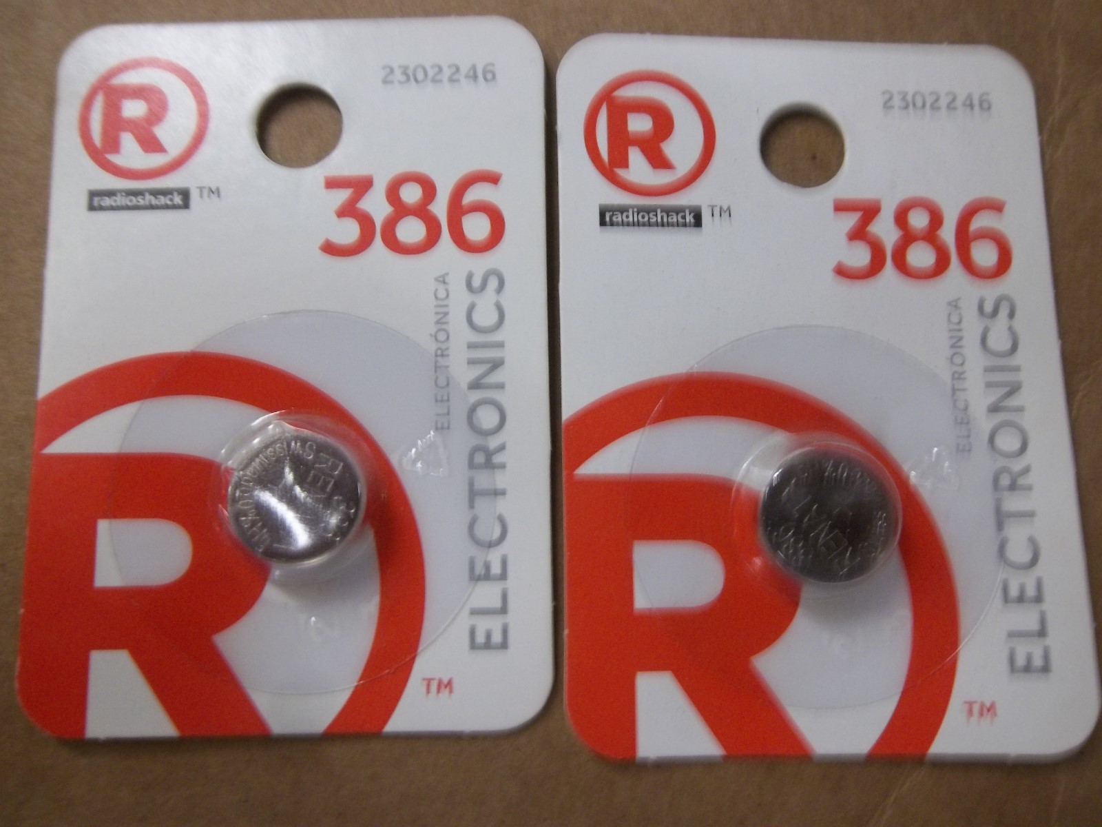Radio Shack 2302246  (lot-of-2) 386 watch batteries