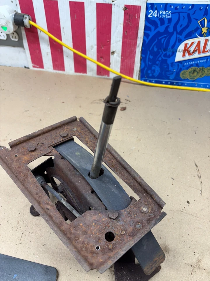 1975 76 77 1981 TRANS AM FIREBIRD CAMARO NOVA LAGUNA SLAP SHIFTER BUMP AUTO OEM - Image 3 of 4