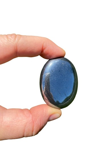 Hematite Palm Stone - Polished Stone Oval, Natural Hematite from Brazil - Picture 4 of 7