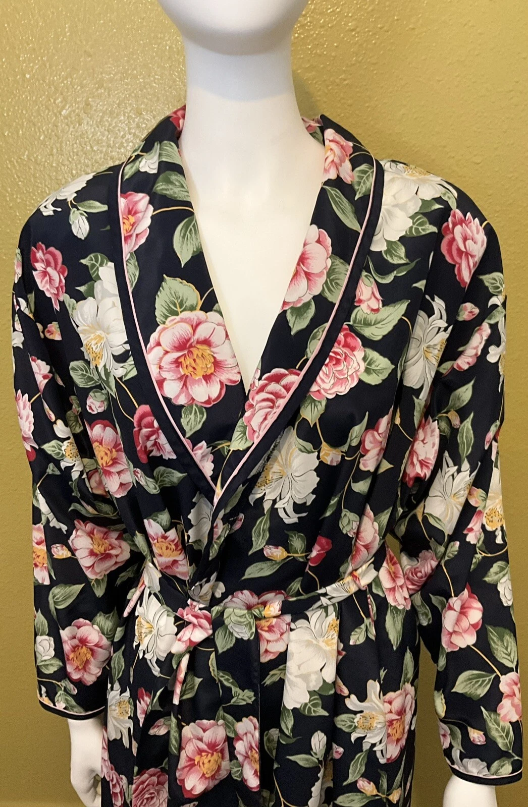 Robe vintage années 80 Miss Dior fleurie avec ceinture et épaulettes dorées fille créateur M/L