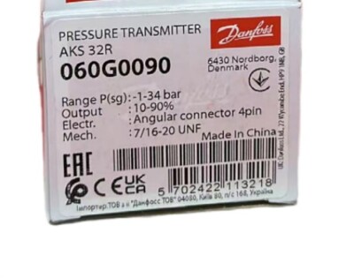 NEW Danfoss AKS 32R 060G0090 Pressure Transmitter