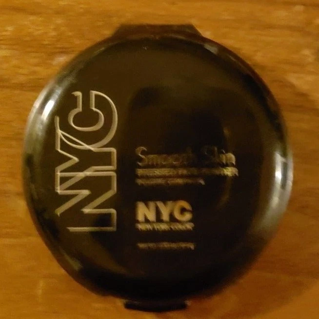 LOT OF 10 ASSORTED MAKE UP ITEMS BY L'OREAL, MAYBELLINE, RIMMEL & NYC  - Image 3 of 4