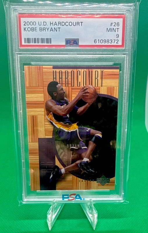 Upper Deck Hardcourt 2000-01 Kobe Bryant Lakers #26 PSA 9 Graded Card
