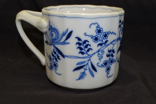 Blue Danube Mug -Blue Onion Japan Block Mark