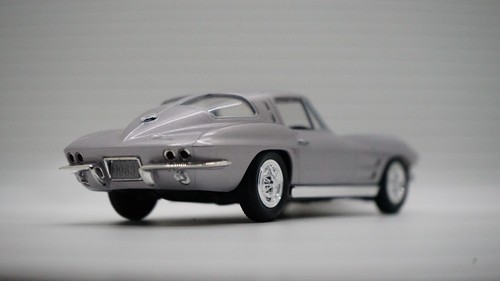 Silver 1963 Plastic Corvette Toy Chevrolet @RV-MMLLC Made in 2000 - Picture 6 of 7