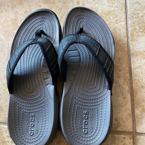 mens crocs size 8