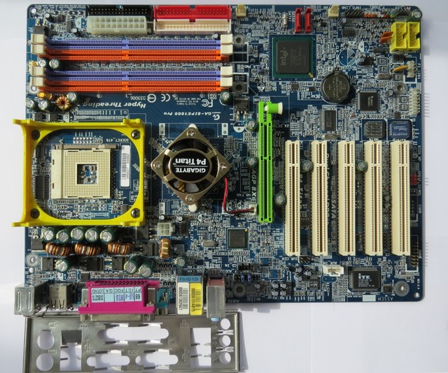 gigabyte ga-8ipe1000 raid