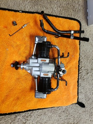 Saito Engine - Saito FA-270T flat twin four stroke Hemi-Heads