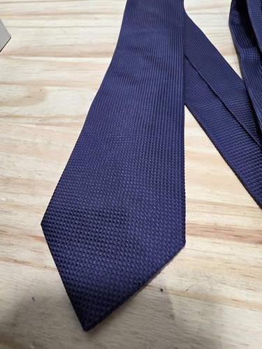 Corbata para hombre Hugo Boss 100 % seda azul marino W:2,8" L: 60" - Imagen 2 de 7