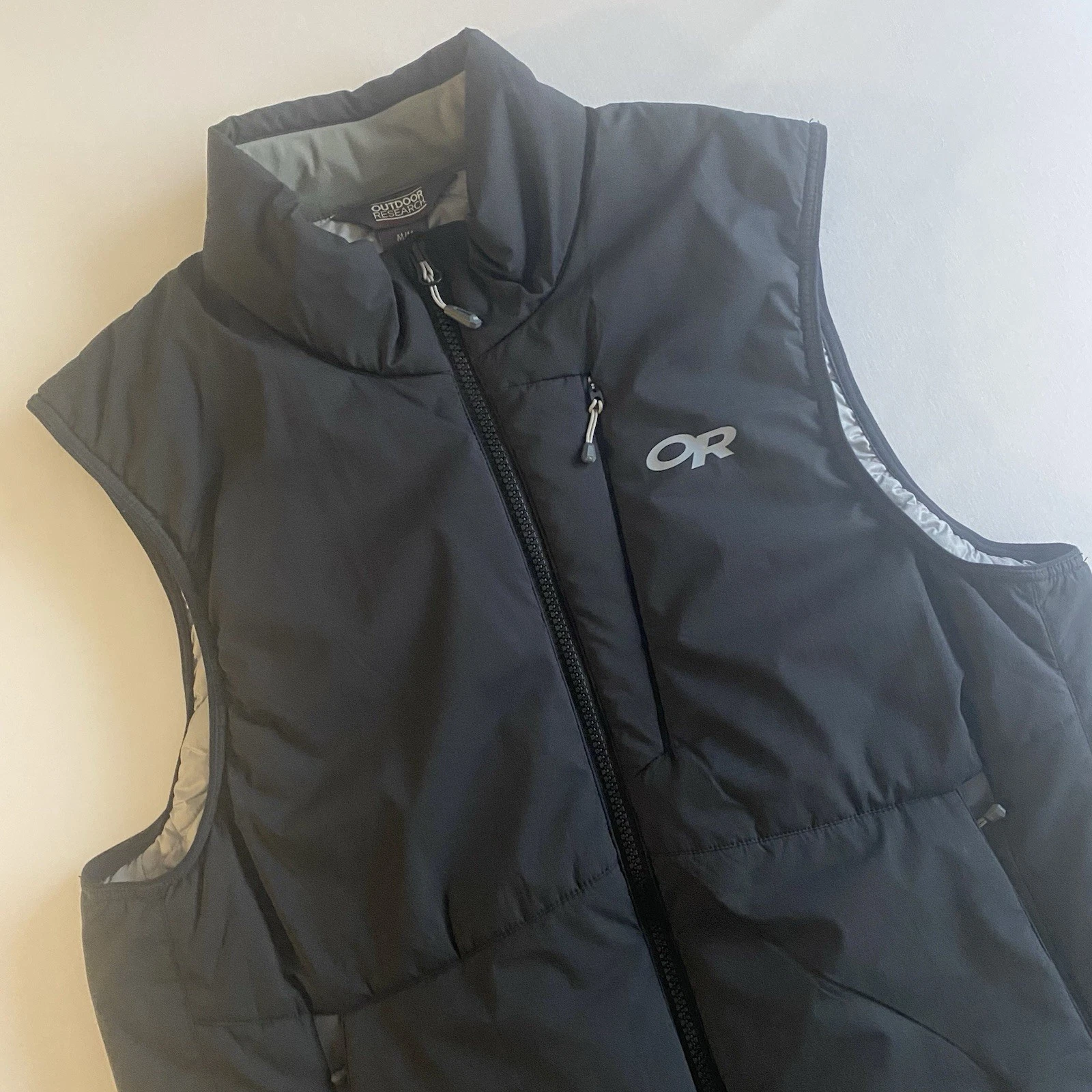 Outdoor Research Refuge Vest Men M Insulated Quilted Outdoor Hiking Full Zip