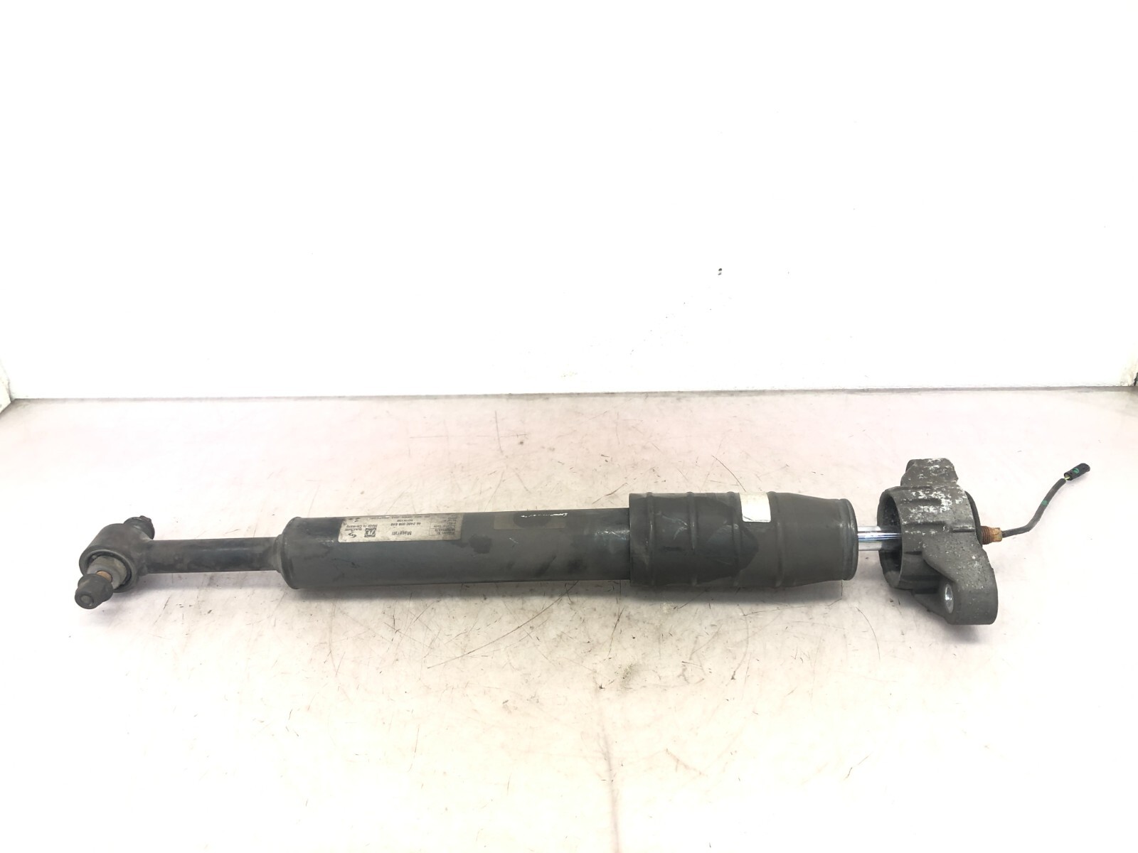 2014-2019 MASERATI QUATTROPORTE AWD LEFT DRIVER REAR STRUT SHOCK ABSORBER OEM