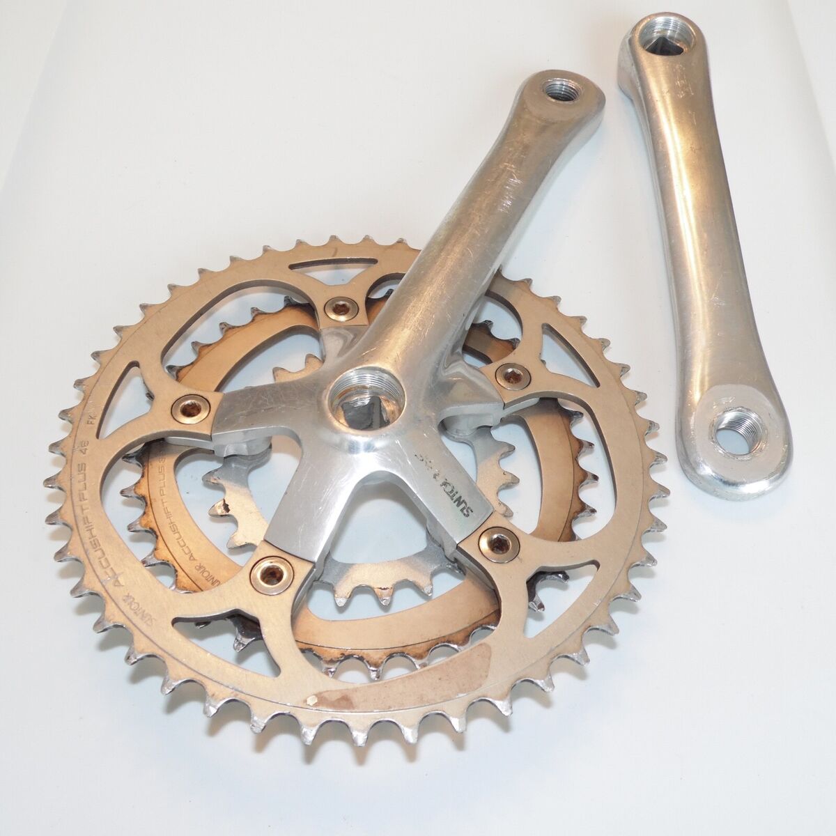 Vintage Suntour XC Pro Crank Set 175 mm Triple 46/36/24 Vintage Suntour XC Pro Crank Set 175 mm Triple 46/36/24
