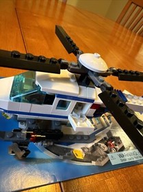 LEGO CITY: Police Helicopter (7741)