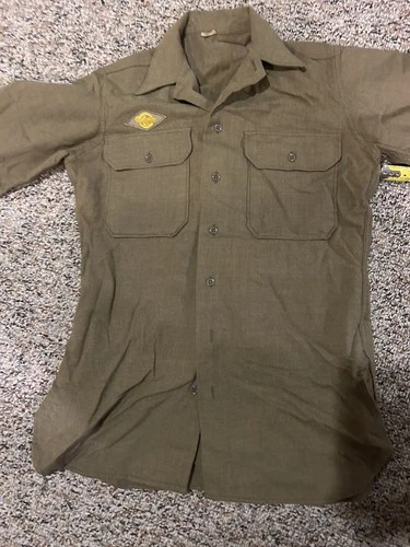 Vintage WWII US Army Wool Field Shirt OD  Military Combat 14 1/2 x 32