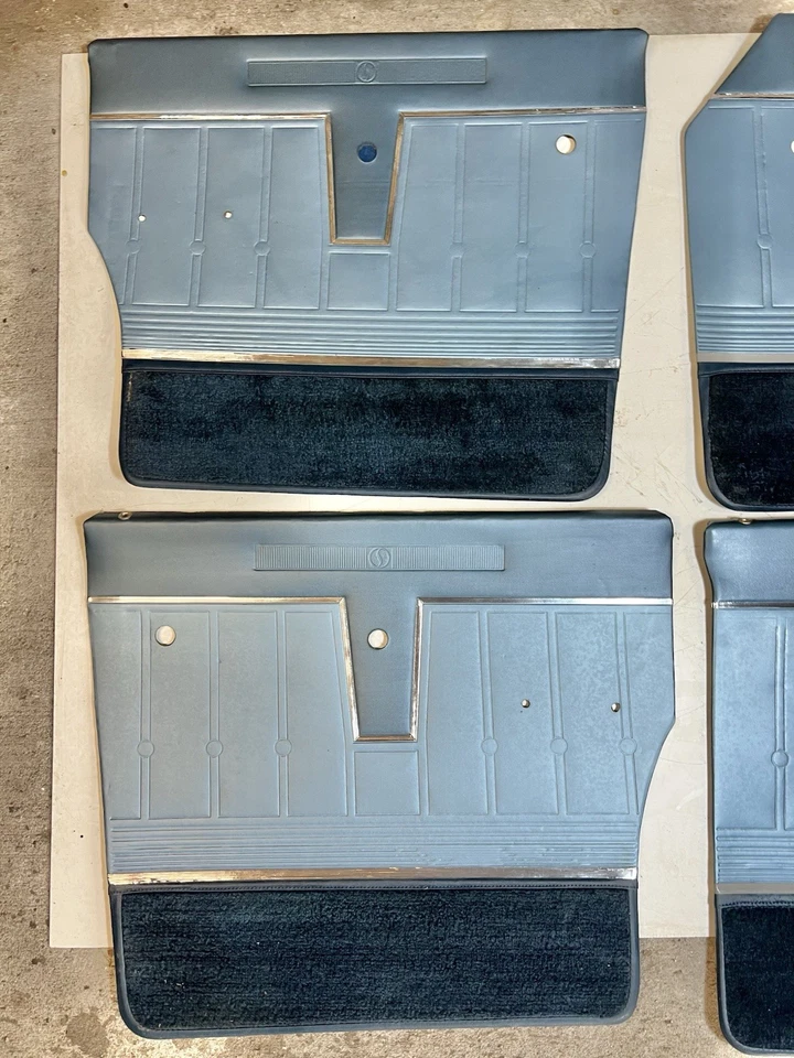 Studebaker Cruiser 1965 sedán panel de puerta moldura pasajero conductor izquierdo derecho fabricante original Foto 4 de 4