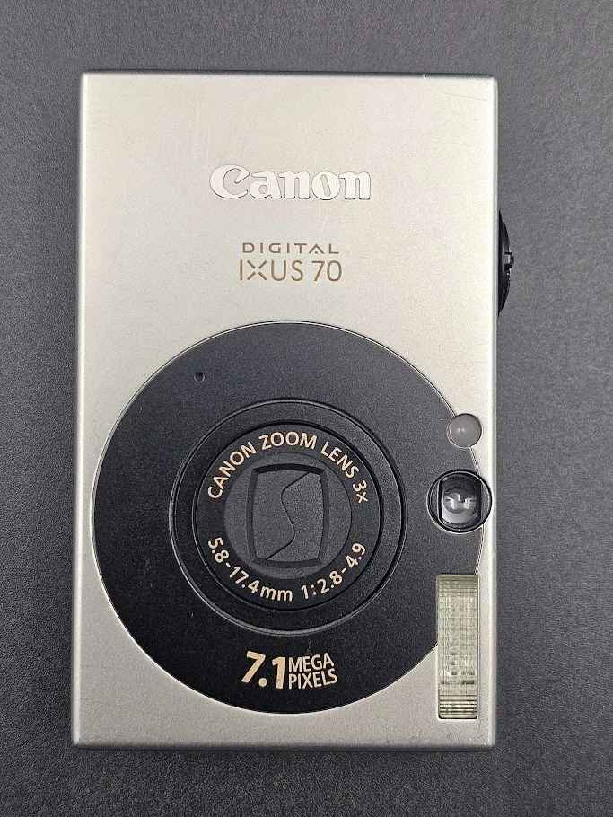 Canon IXUS 70 7.1 Mp Digital Camera Silber - - Bild 2 von 4