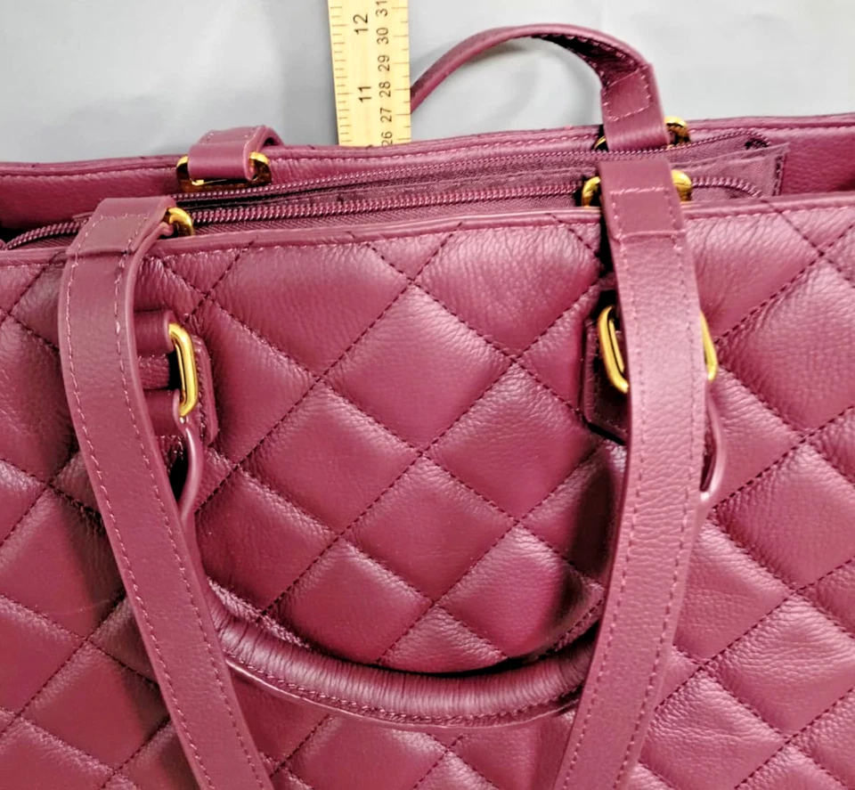 Joy Mangano First Class Luxury Leather Quilted Purse Hand Bag Burgandy - Image 3 of 4