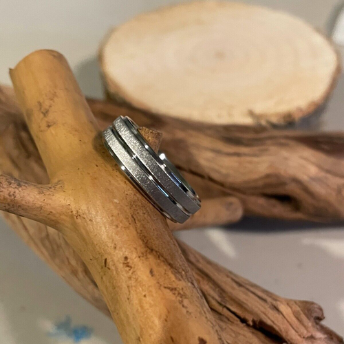 Unique Wedding Band, Mens or Ladies Titanium Ring, Made to Order, 6mm - Picture 4 of 8