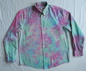 camiseta tie dye masculina rosa e azul