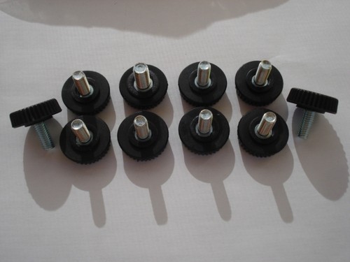 Lot De 2 Vis Moletées M4 X 10mm – Réglage Outillage – NEUF