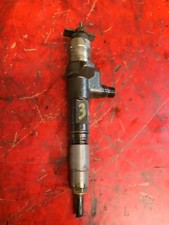 Kubota 3.8 V3800 Fuel Injector 4 Cylinder Diesel Engine Oem Kubota 3.8 V3800 Fuel Injector 4 Cylinder Diesel Engine Oem