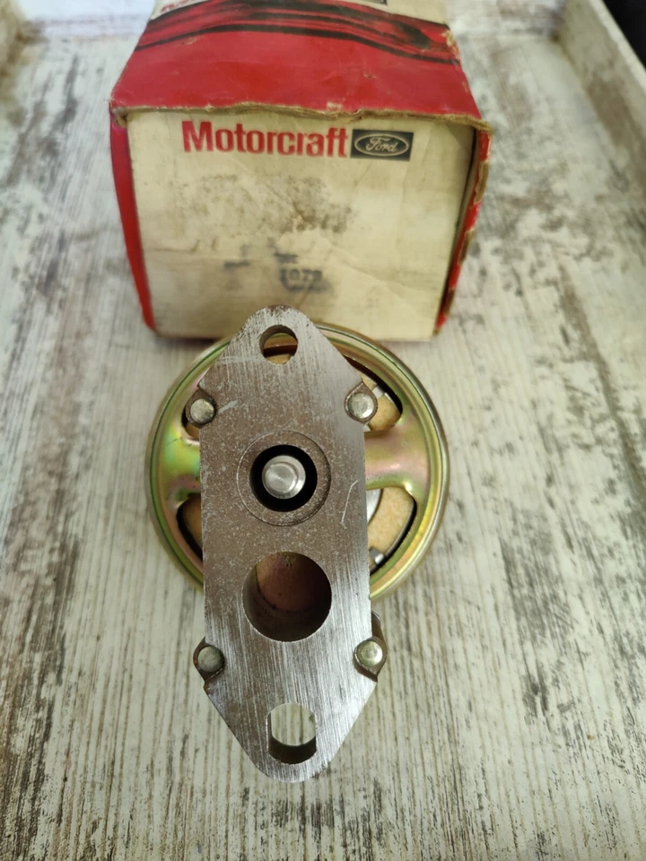 Ford Custom 500 Motorcraft 1974 fabricante original válvula EGR CX-1079 Foto 2 de 3
