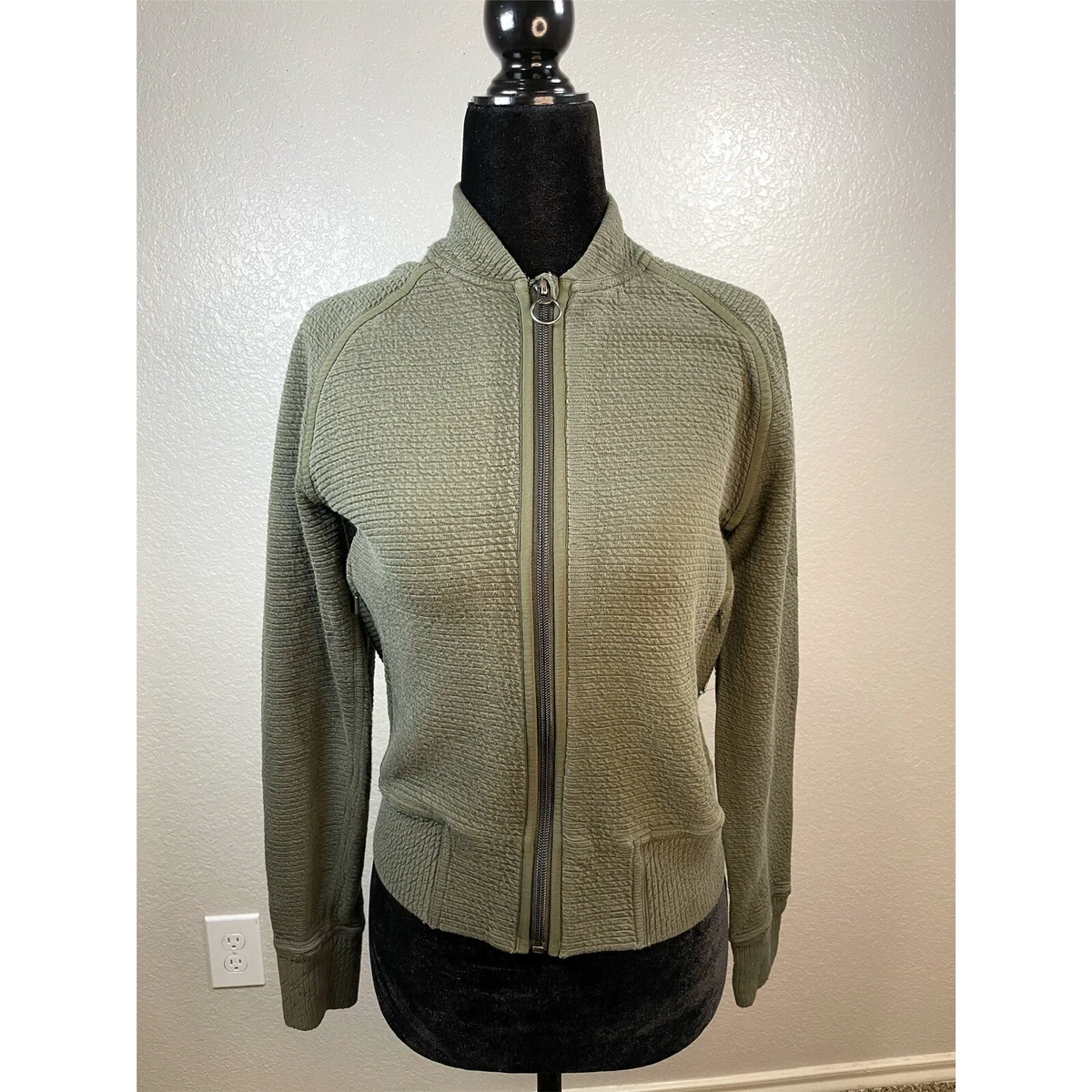 On repeat cheap bomber lululemon