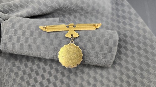 Vintage WWII US Navy Vermeil Sterling Silver Patriotic Eagle Sweetheart Pin - Picture 4 of 5