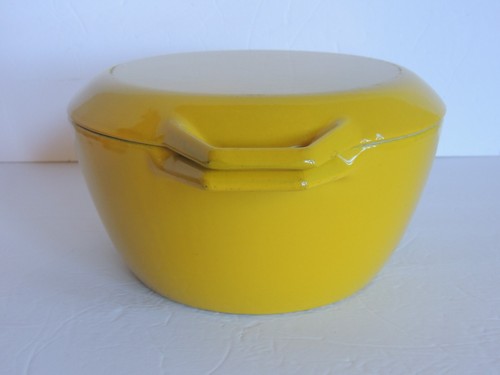 Cazuela horno holandés MCM vintage NAACO Dinamarca D3 hierro fundido esmaltado amarillo 2 piezas - Imagen 7 de 15