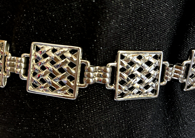 Vintage silver square chain belt measures 40 inches, excellent quality Vintage Metal Belt Silver Rectangles 40 main image 2