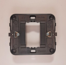 17081 Vimar Idea Supporto 1 Modulo Fronte Rigato Con Griffe