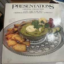 presentations chip and dip- Indiana glass EUC