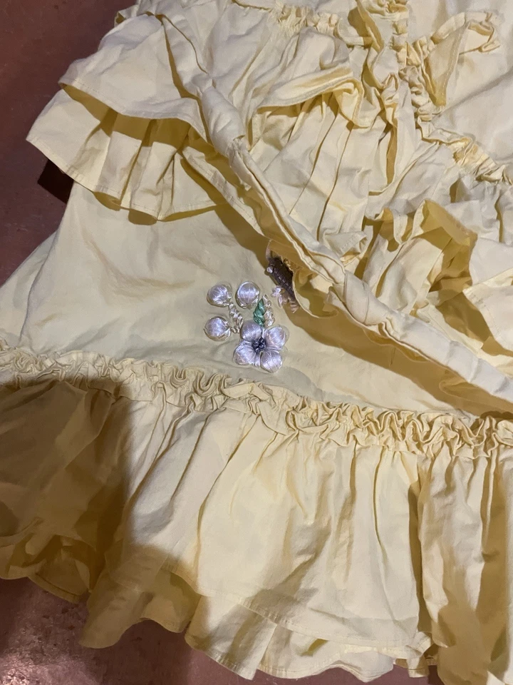 Lithe~Falda Amarilla con Volantes~Talla 6 Algodón Detallado Seda Bordado Crochet India Foto 3 de 4