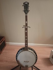 Checkmate 5 string banjo - with 4 beginner method books