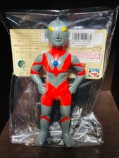 Ultraman Color Sofubi Bullmark 56923